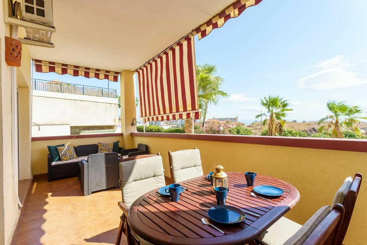 Spacious Beachfront Flat With Sea Views And Private Indoor Parking Benalmádena Apartamento