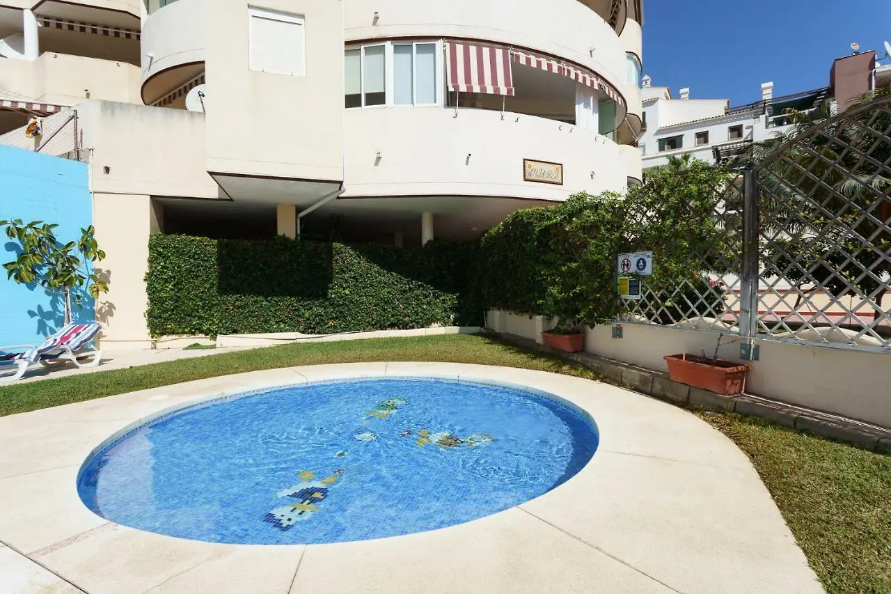Spacious Beachfront Flat With Sea Views And Private Indoor Parking Benalmadena 0*,