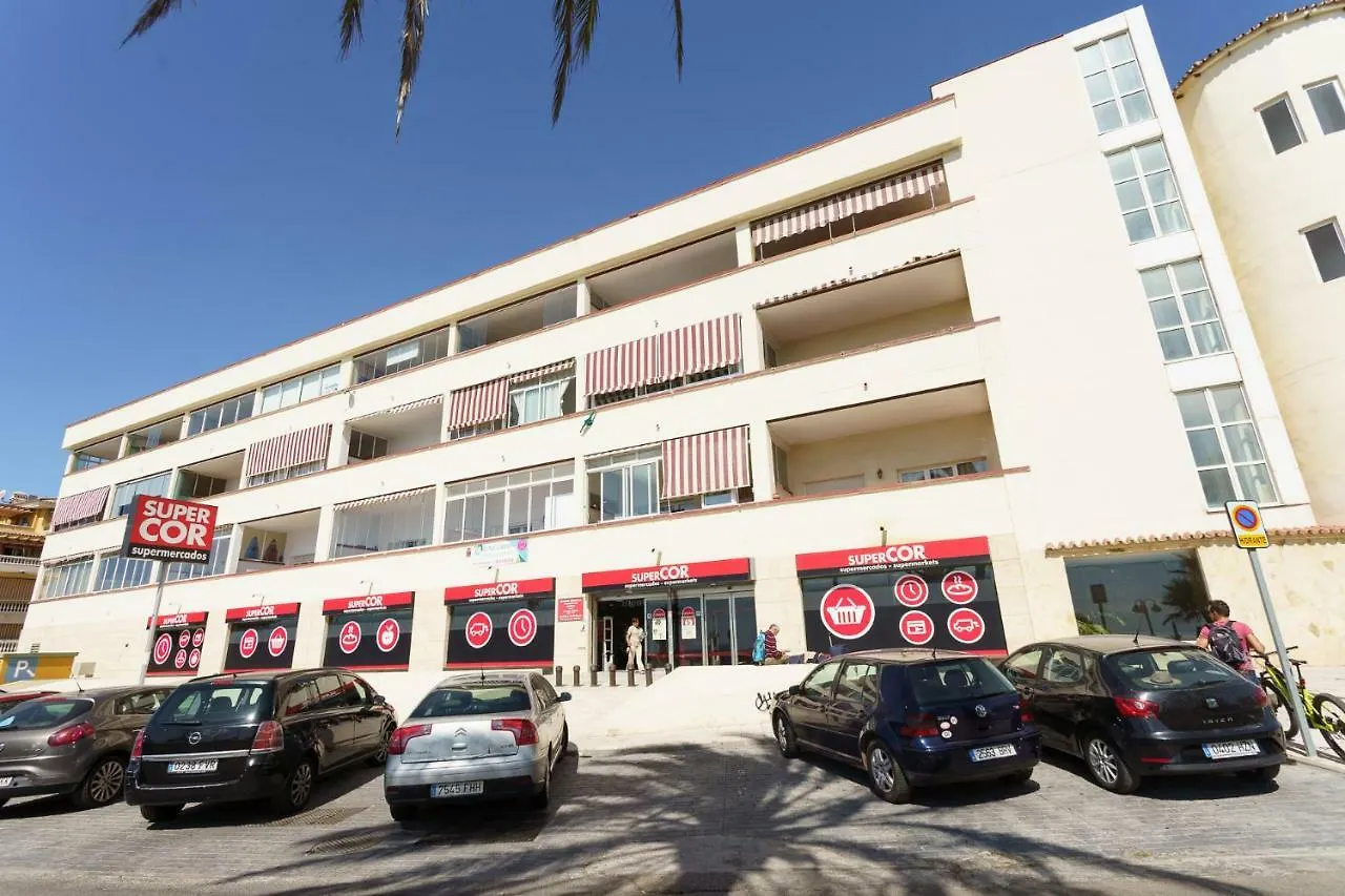 Spacious Beachfront Flat With Sea Views And Private Indoor Parking Benalmadena Apartment