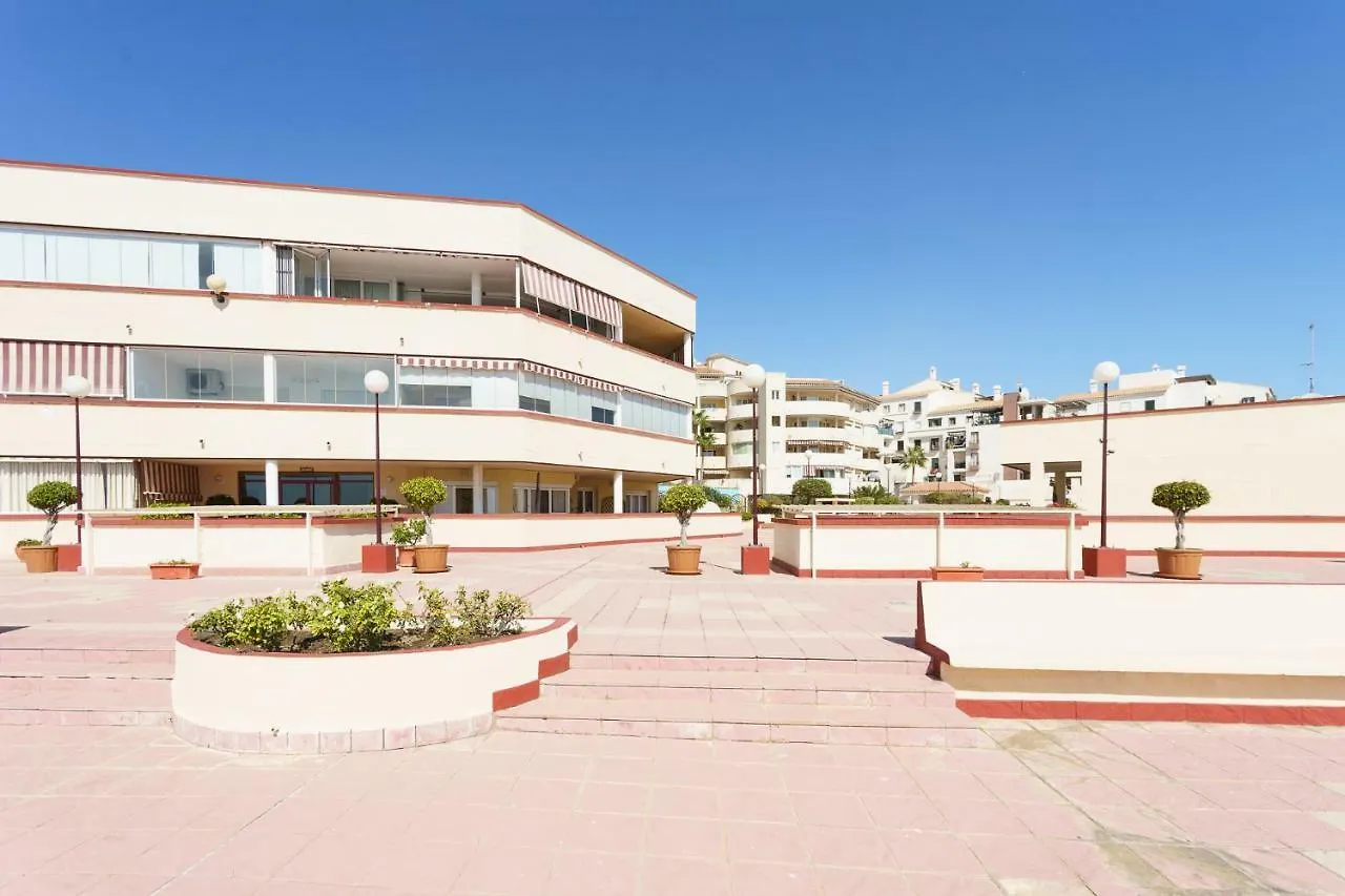 Spacious Beachfront Flat With Sea Views And Private Indoor Parking Benalmadena